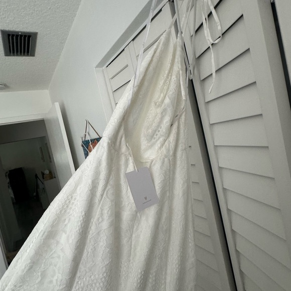 Lulus wedding dress - Picture 8 of 9